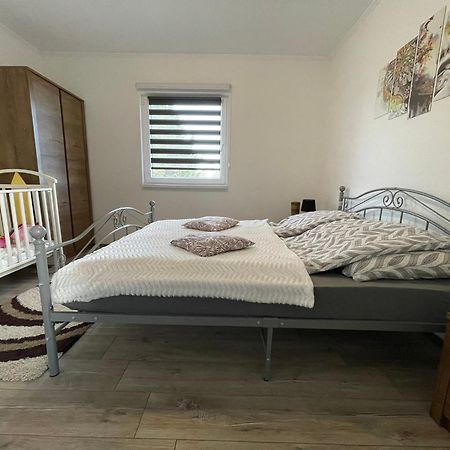 זמראדי Fullhouse Apartmanhaz מראה חיצוני תמונה