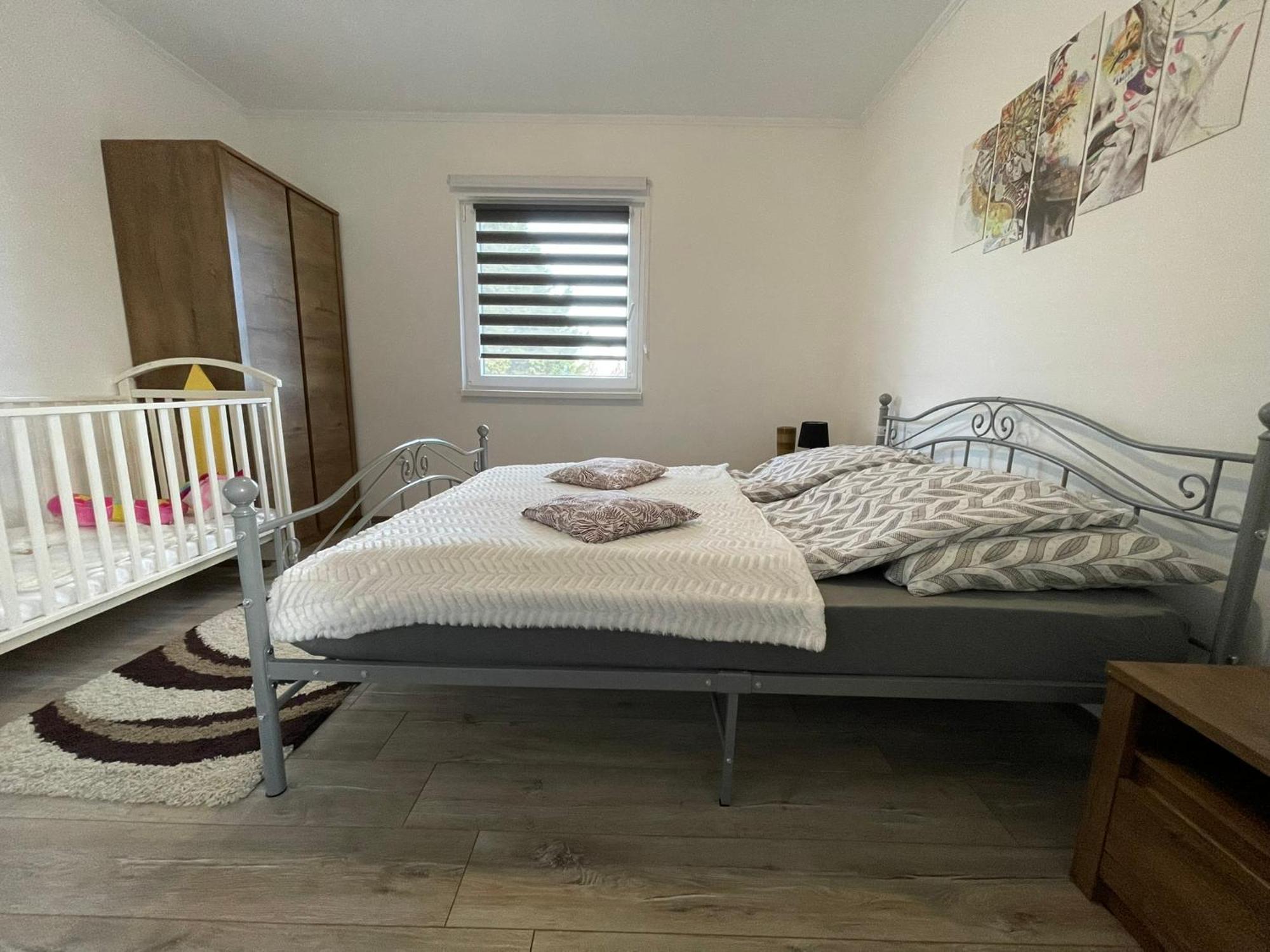 זמראדי Fullhouse Apartmanhaz מראה חיצוני תמונה