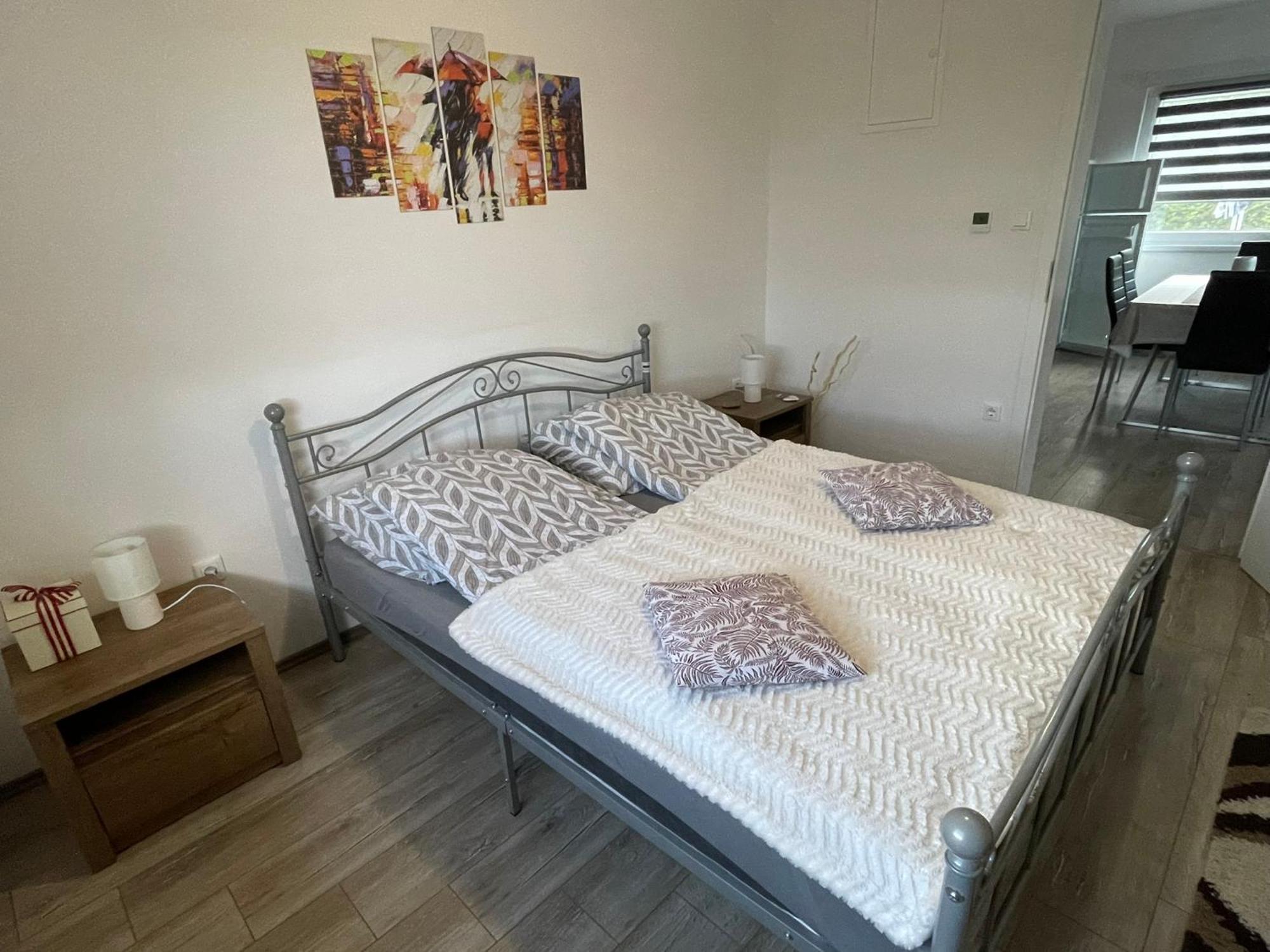 זמראדי Fullhouse Apartmanhaz מראה חיצוני תמונה