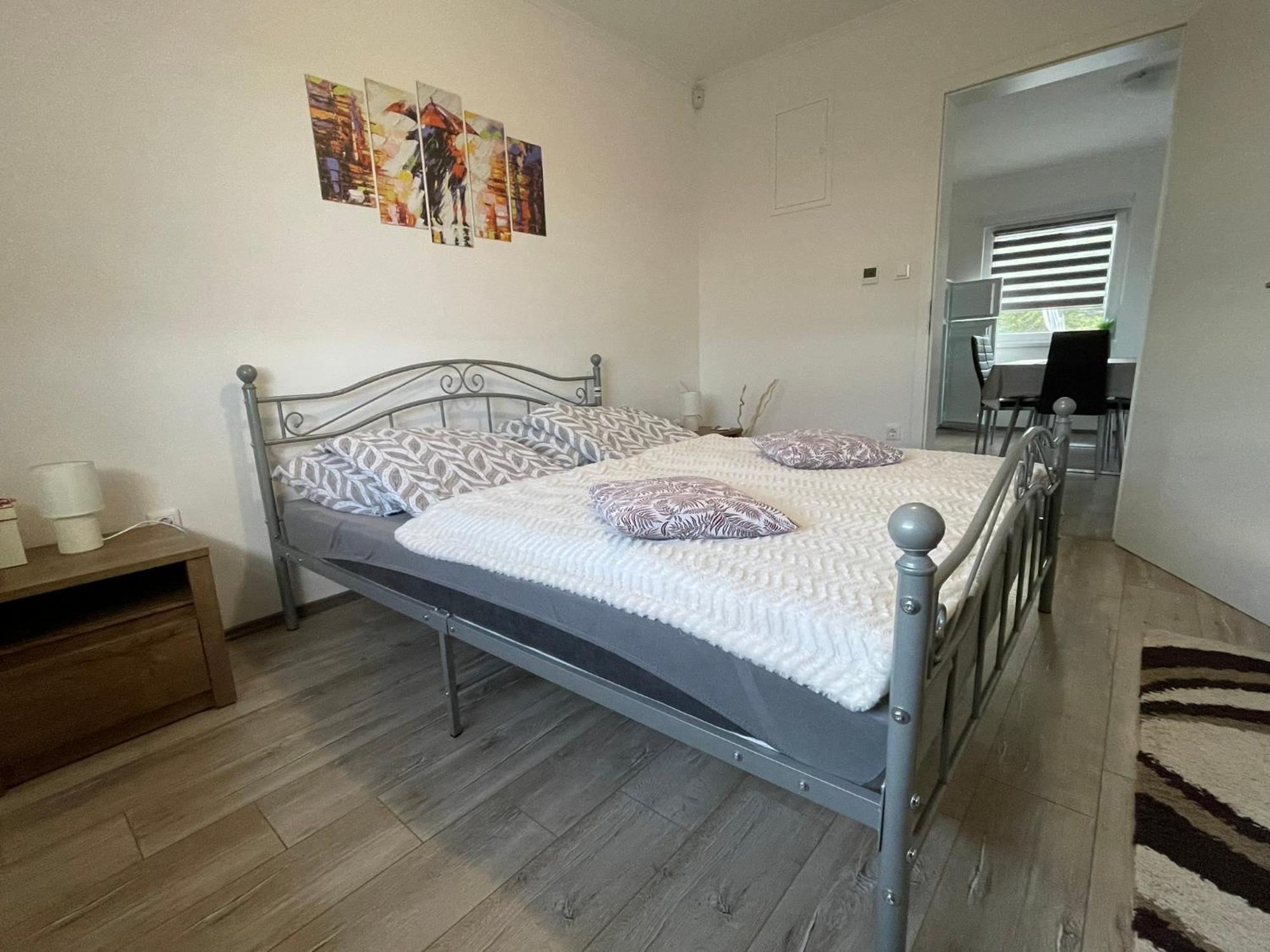 זמראדי Fullhouse Apartmanhaz מראה חיצוני תמונה